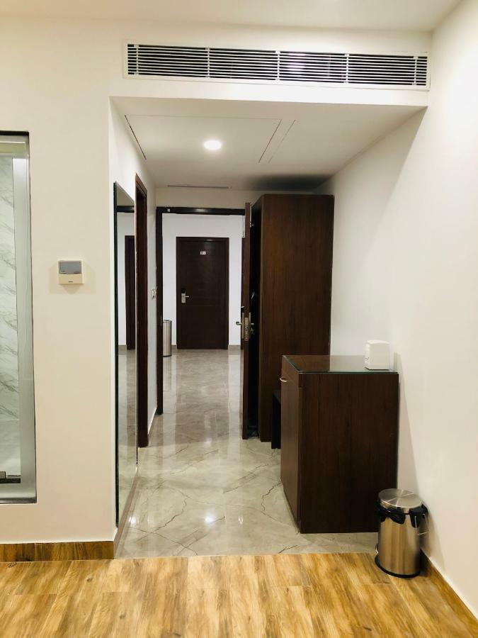 Hotel Ak Suites Patiala Bagian luar foto