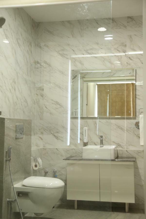 Hotel Ak Suites Patiala Bagian luar foto